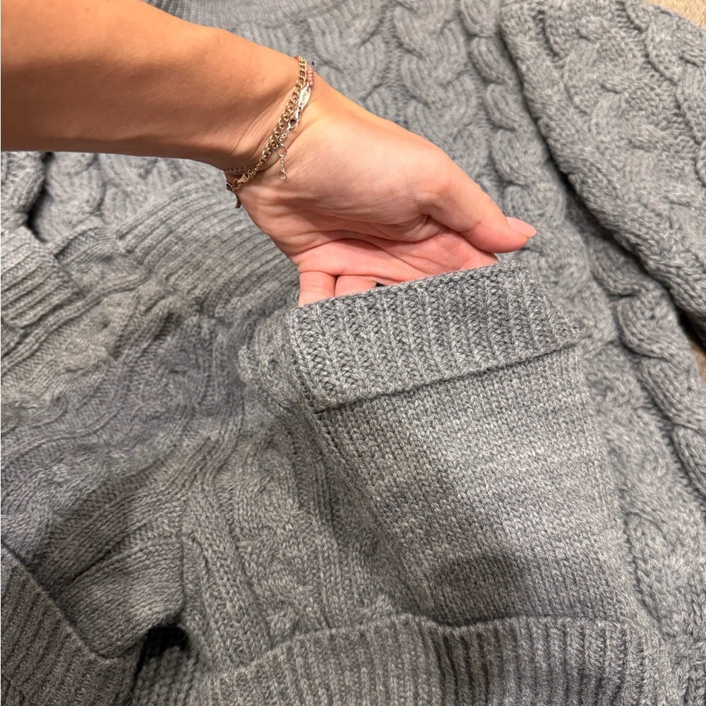 Sweater and short set - Picture 10 of 10